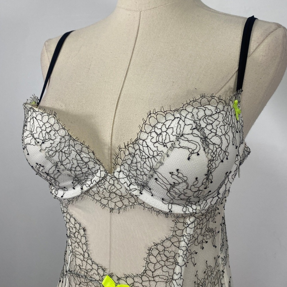 Victoria's Secret 34B White Black Lace Mesh Corset Bustier Lingerie Chemise - Picture 2 of 9